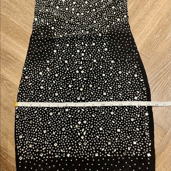 NWT Windsor Jeweled Cocktail Dress - Picture 5 of 12